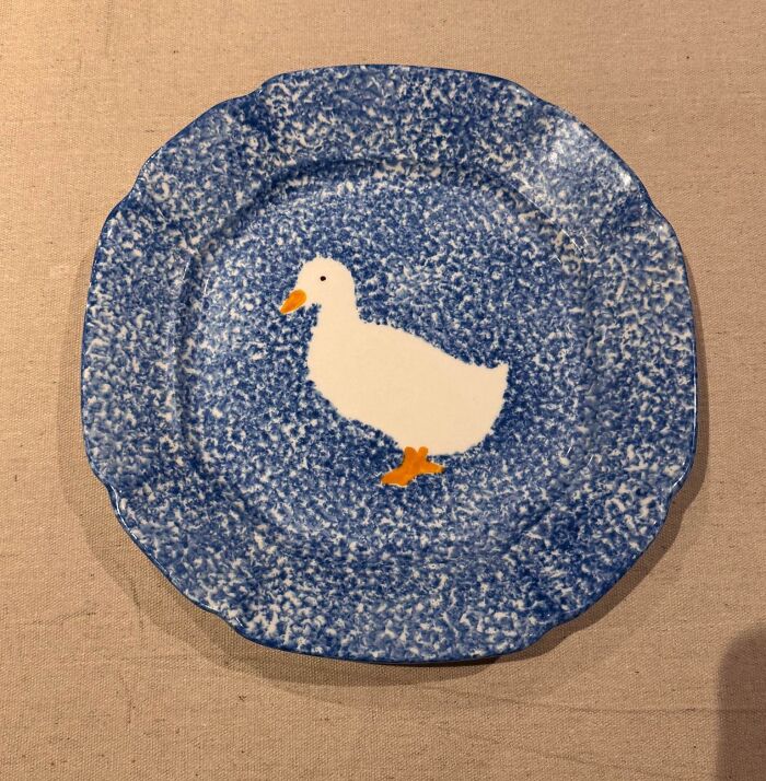 84 Amazing Thrift Store Finds That Might Make Your Inner Grandma Happy