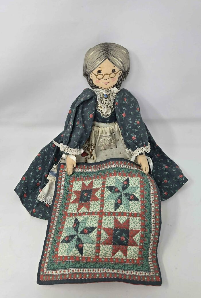 84 Amazing Thrift Store Finds That Might Make Your Inner Grandma Happy