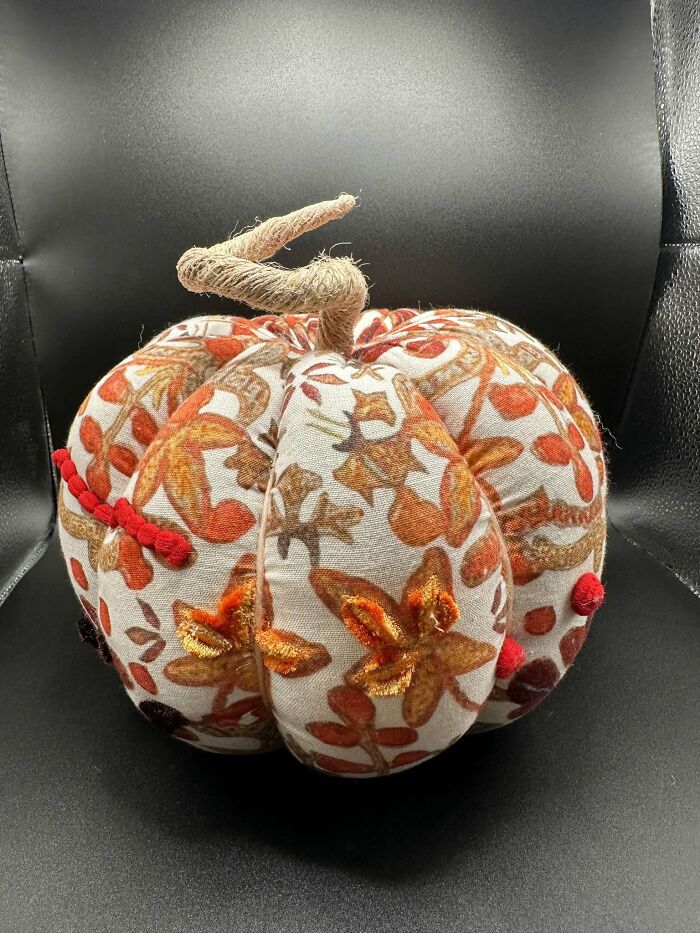 84 Amazing Thrift Store Finds That Might Make Your Inner Grandma Happy