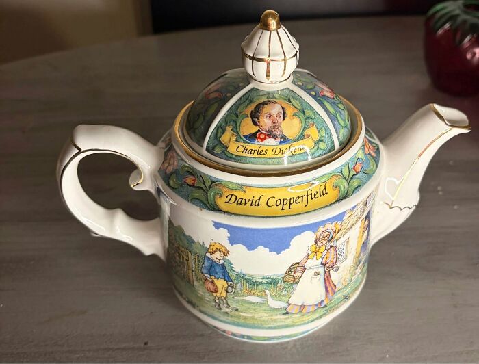 84 Amazing Thrift Store Finds That Might Make Your Inner Grandma Happy