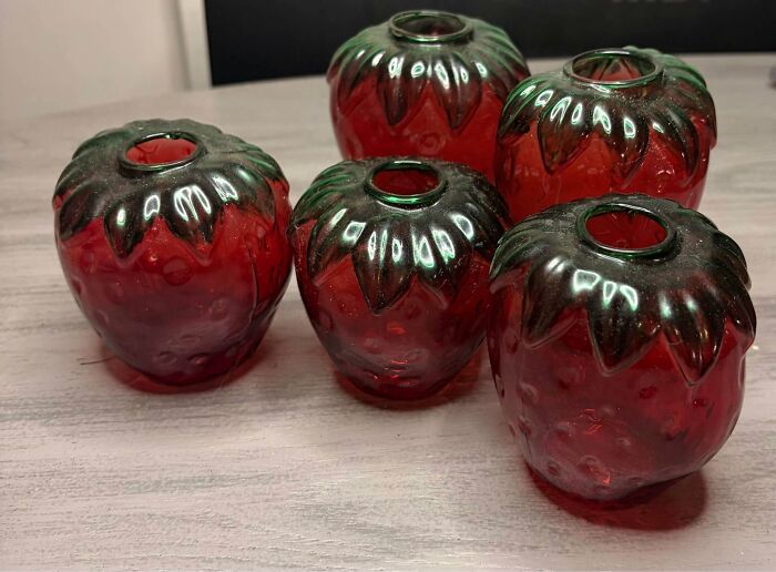 84 Amazing Thrift Store Finds That Might Make Your Inner Grandma Happy