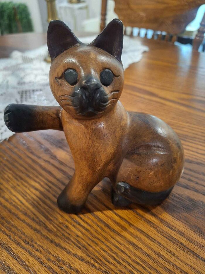 84 Amazing Thrift Store Finds That Might Make Your Inner Grandma Happy