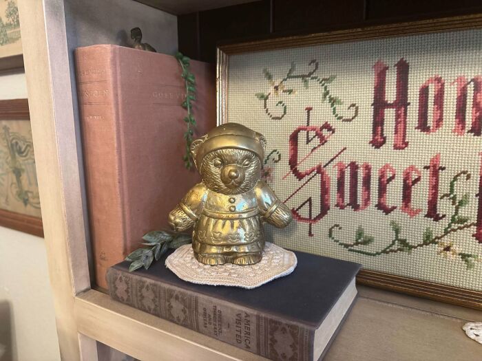 84 Amazing Thrift Store Finds That Might Make Your Inner Grandma Happy