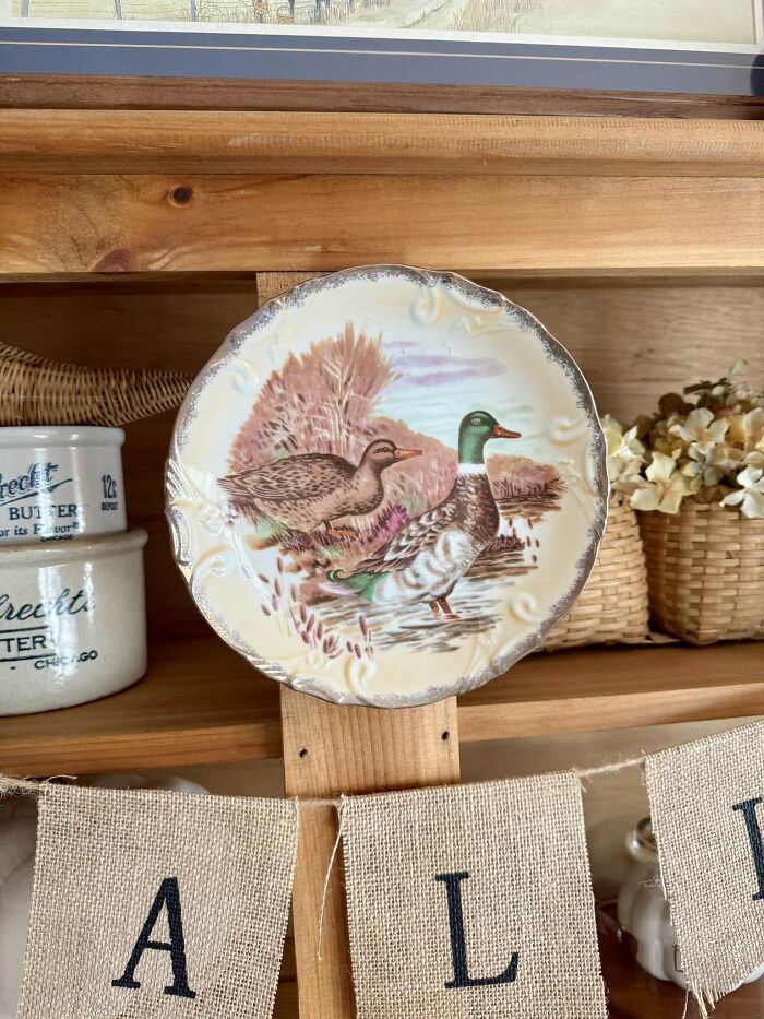 84 Amazing Thrift Store Finds That Might Make Your Inner Grandma Happy