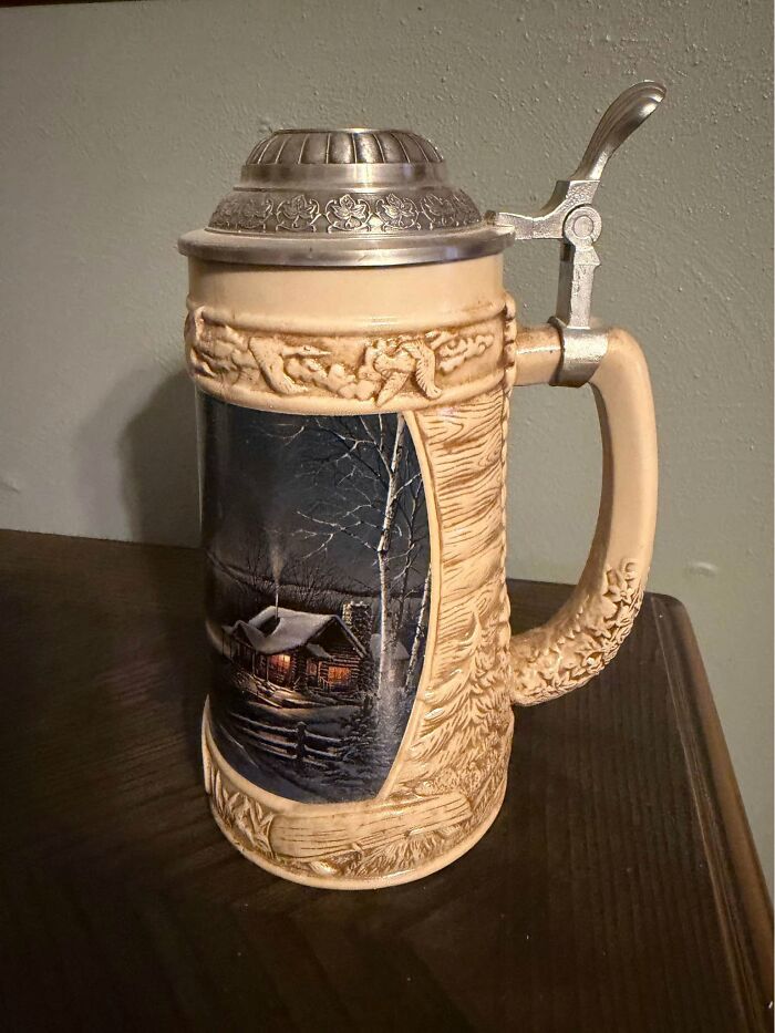 84 Amazing Thrift Store Finds That Might Make Your Inner Grandma Happy