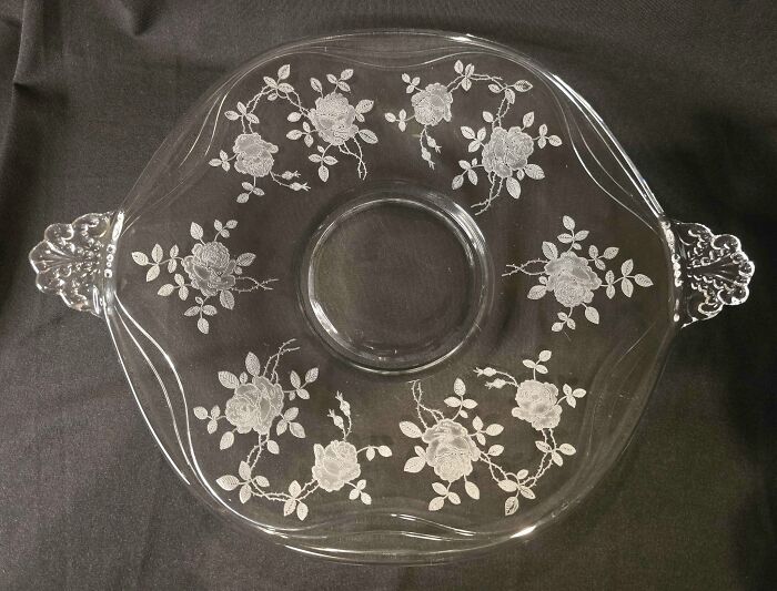 84 Amazing Thrift Store Finds That Might Make Your Inner Grandma Happy