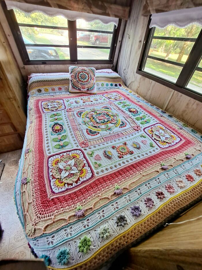 79 Creative Crochet Projects That Prove Yarn Can Become Just About Anything (New Pics) 79 Creative Crochet Projects That Prove Yarn Can Become Just About Anything (New Pics)