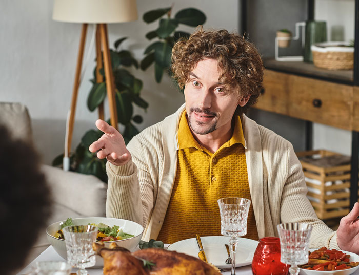 Thanksgiving Turns Into Screamfest After Immature Brother Drives Sister To Snap Back At His Tantrum Thanksgiving Turns Into Screamfest After Immature Brother Drives Sister To Snap Back At His Tantrum