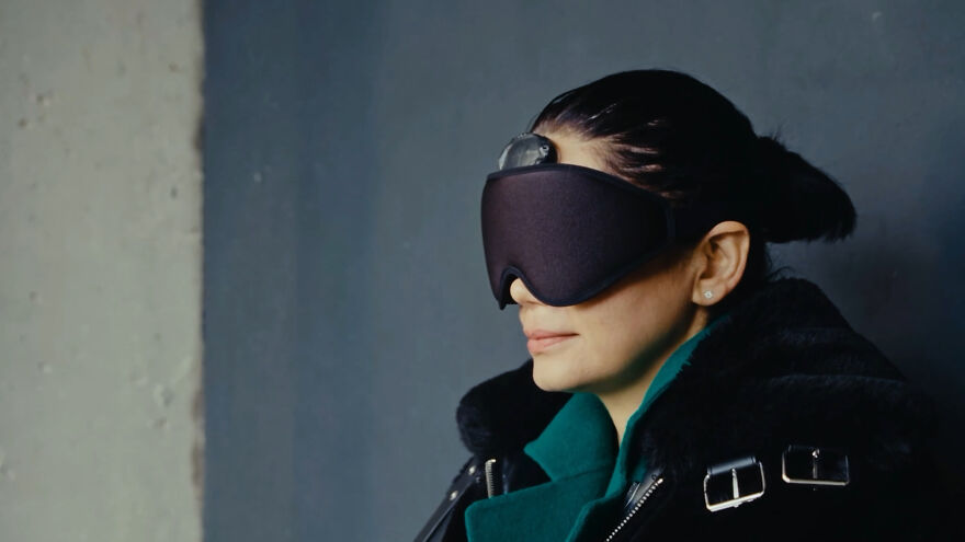Researcher Spends 5 Days In Darkness For Sensory Deprivation Experiment, Shares What Came To Light Researcher Spends 5 Days In Darkness For Sensory Deprivation Experiment, Shares What Came To Light