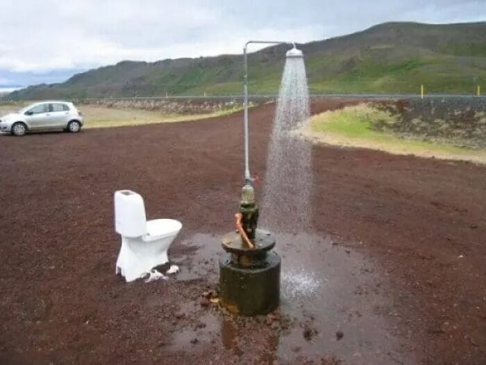 76 Cursed Images That Are Even Weirder Without Any Context 76 Cursed Images That Are Even Weirder Without Any Context