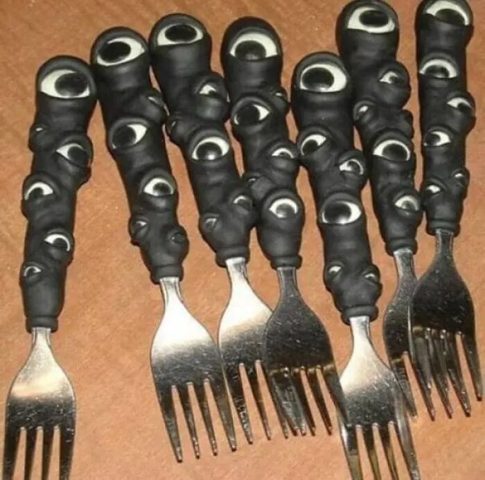76 Cursed Images That Are Even Weirder Without Any Context 76 Cursed Images That Are Even Weirder Without Any Context
