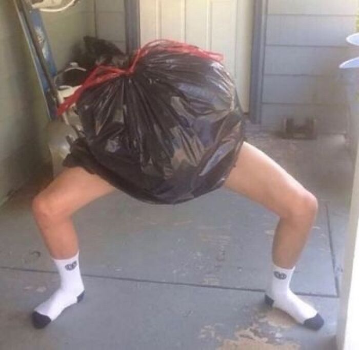 76 Cursed Images That Are Even Weirder Without Any Context 76 Cursed Images That Are Even Weirder Without Any Context