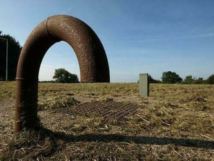 80 Photos Confusing The Eye In The Best Way, And Their Explanations Make Them Even More Amusing 80 Photos Confusing The Eye In The Best Way, And Their Explanations Make Them Even More Amusing