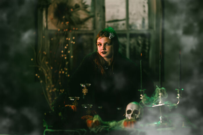 89 Funny Haunted House Stories That Show Just How Weird People Get When They&rsquo;re Terrified