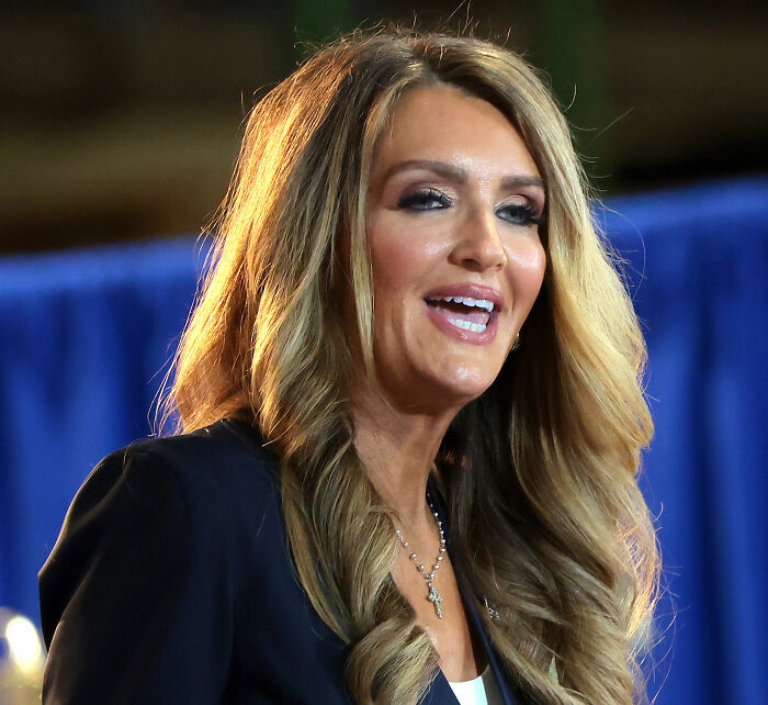 After Susan Dell&rsquo;s Viral Transformation, Video Of Top Official Fuels Speculation Over Women In Trump&rsquo;s Circle