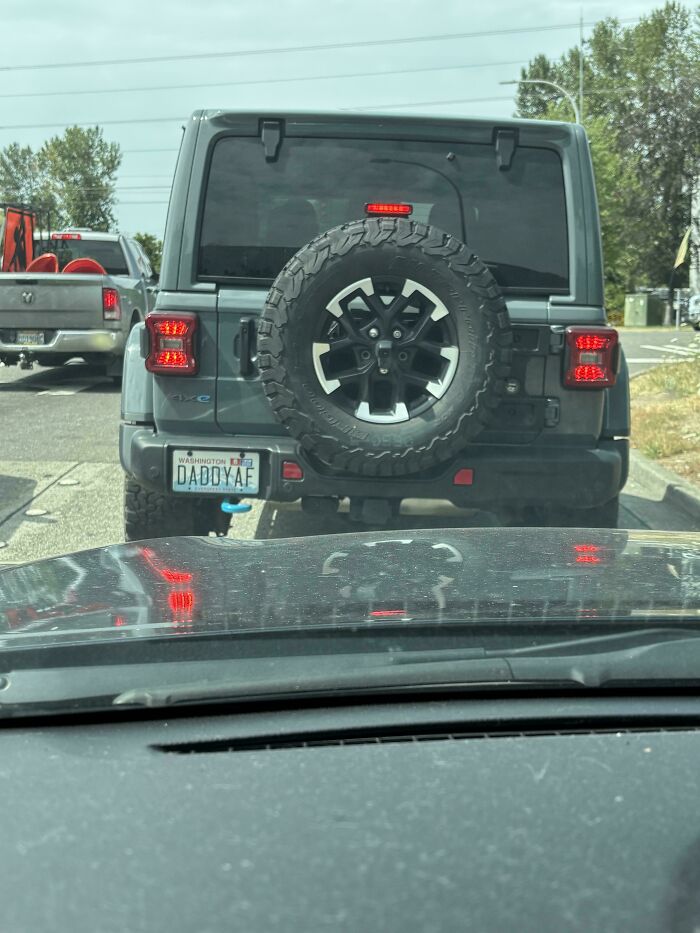 59 Cringe People With No Self-Awareness Who Made Others Want To Scream (New Pics)