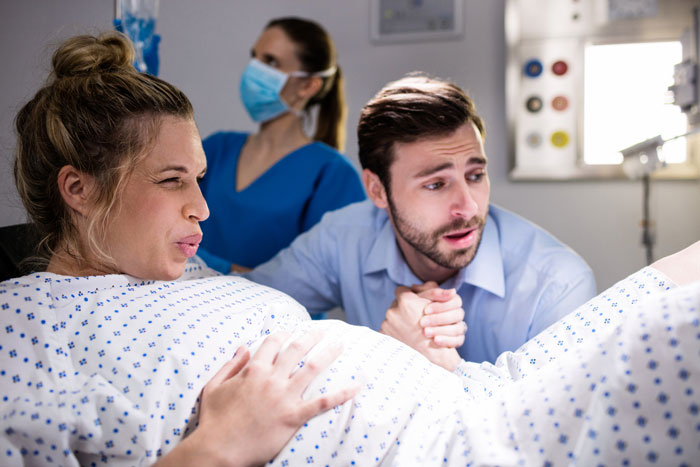 &ldquo;Where Can I Plug My Xbox?&rdquo;: Delivery Nurse Shares 5 Things Dads Do That Infuriate Her