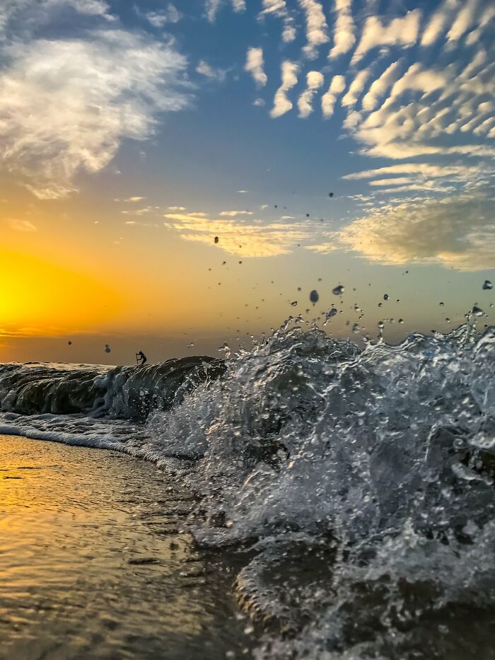 This Photographer Took 30,000 Photos Across 16 Different iPhones, And Here Are 27 Results This Photographer Took 30,000 Photos Across 16 Different iPhones, And Here Are 27 Results