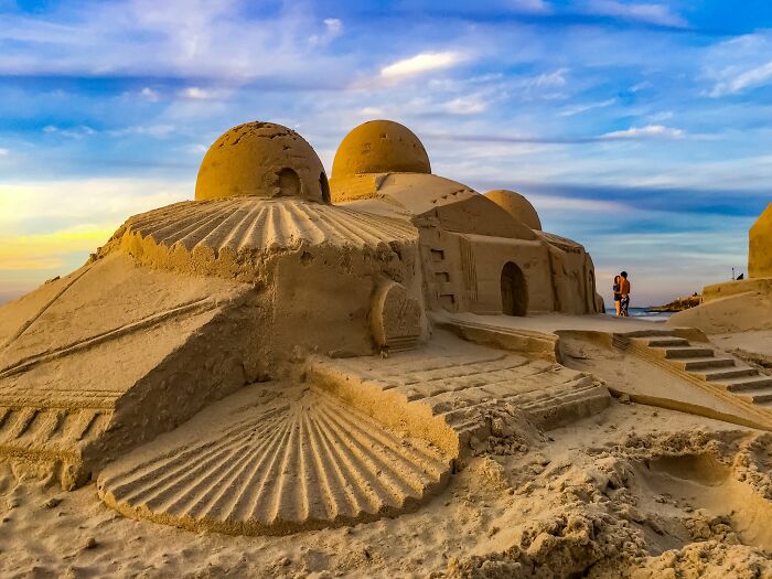 This Photographer Took 30,000 Photos Across 16 Different iPhones, And Here Are 27 Results This Photographer Took 30,000 Photos Across 16 Different iPhones, And Here Are 27 Results
