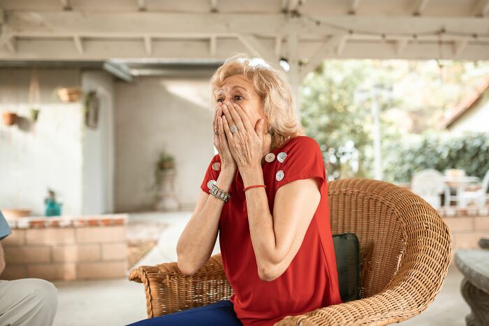 48 People Share The Secrets They Accidentally Discovered About Someone And Can Never Unlearn Again