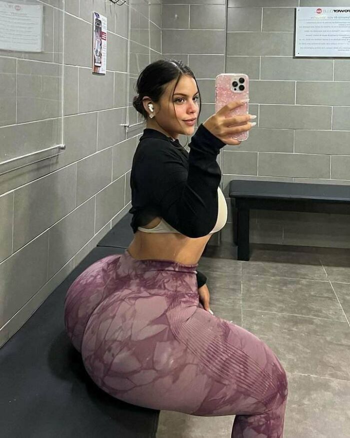 85 Edited Photos So Ridiculous They&rsquo;re Hard To Look At With A Straight Face