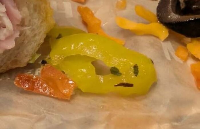80 Random Objects That Accidentally Look Like They&rsquo;re Staring Right At You