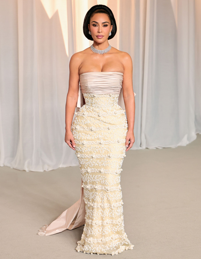 “Is This For Halloween?: 21 Worst-Dressed Celebs At 6th Annual Academy Museum Gala “Is This For Halloween?: 21 Worst-Dressed Celebs At 6th Annual Academy Museum Gala