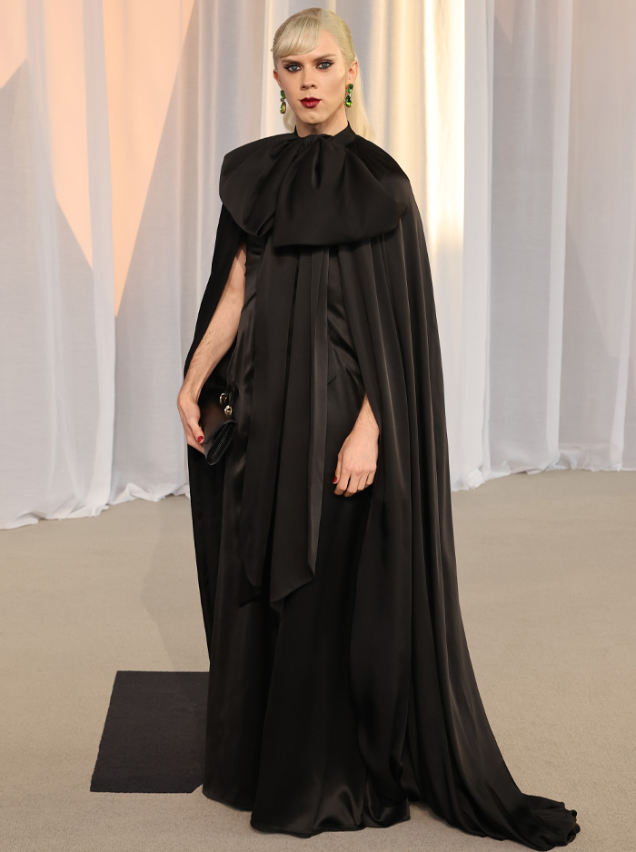 “Is This For Halloween?: 21 Worst-Dressed Celebs At 6th Annual Academy Museum Gala “Is This For Halloween?: 21 Worst-Dressed Celebs At 6th Annual Academy Museum Gala