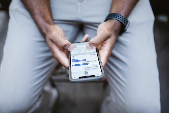 36 Hilarious And Actually Traumatizing Things People Found On Their BF’s Phones 36 Hilarious And Actually Traumatizing Things People Found On Their BF’s Phones