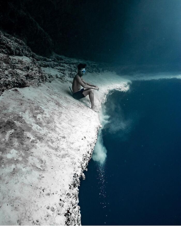 89 Creepy Deep-Water Photos That Might Stay In Your Head For A While