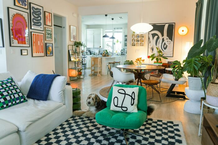 65 Awkward And Alarming Things People Saw At Someone&rsquo;s House That Ended All Future Visits