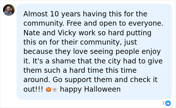 Neighborhood &lsquo;Karen&rsquo; Complains About Dad&rsquo;s Epic Halloween Display, Then The Whole Community Gets Involved