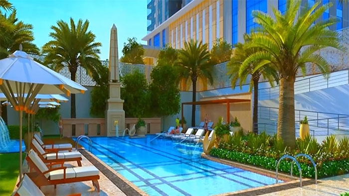 Indian Tycoon&rsquo;s Rooftop Mansion Has A Pool, A Lawn And A Skyline View, But Its Owner Can&rsquo;t Come Home