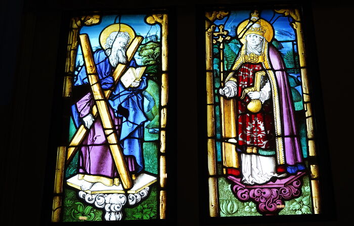 This Stained-Glass Expert Has Spent Decades Preserving Artworks That Are Centuries Old This Stained-Glass Expert Has Spent Decades Preserving Artworks That Are Centuries Old