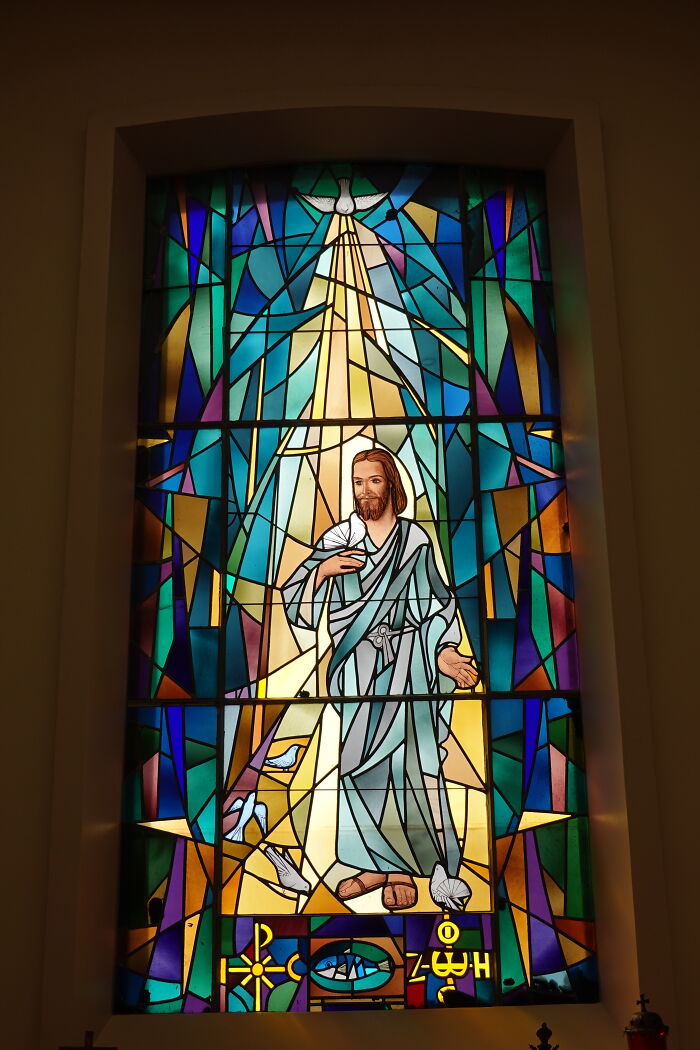 This Stained-Glass Expert Has Spent Decades Preserving Artworks That Are Centuries Old This Stained-Glass Expert Has Spent Decades Preserving Artworks That Are Centuries Old