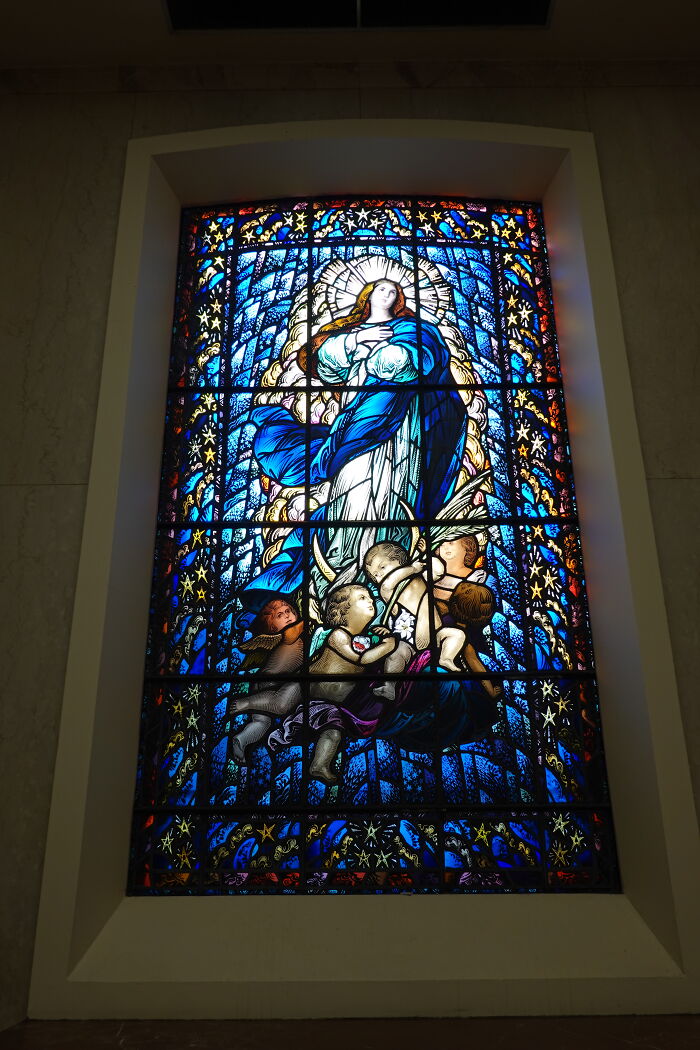 This Stained-Glass Expert Has Spent Decades Preserving Artworks That Are Centuries Old This Stained-Glass Expert Has Spent Decades Preserving Artworks That Are Centuries Old