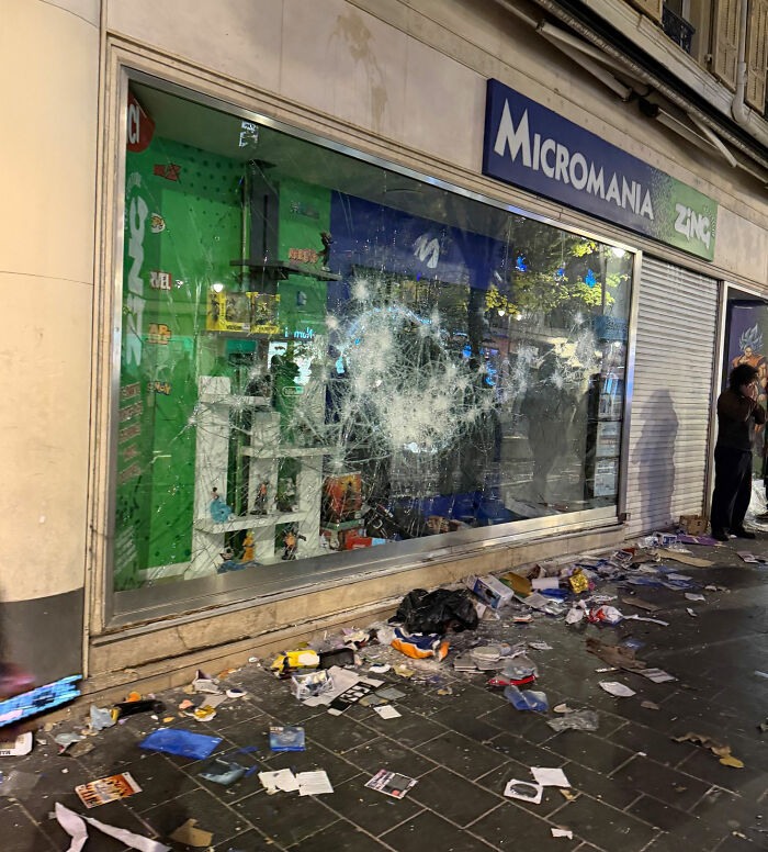 Shopkeeper Goes Viral After Defending Store During The France Riots As Everyone Makes The Same Observation Shopkeeper Goes Viral After Defending Store During The France Riots As Everyone Makes The Same Observation