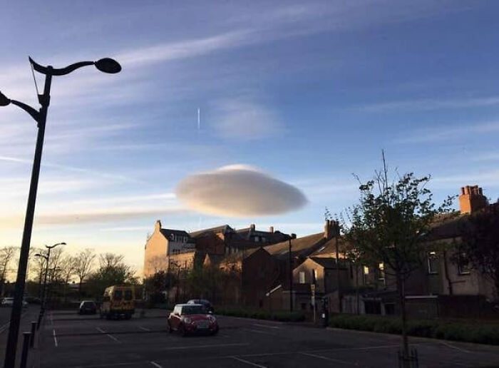88 Glitches In The Matrix That Might Make You Stop Scrolling And Leave You Confused