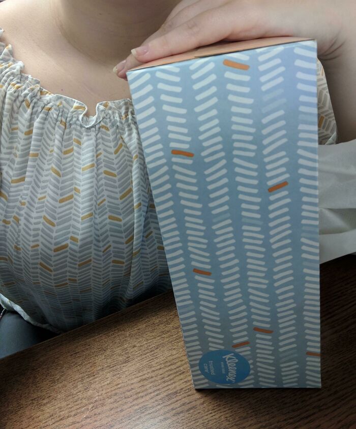88 Glitches In The Matrix That Might Make You Stop Scrolling And Leave You Confused