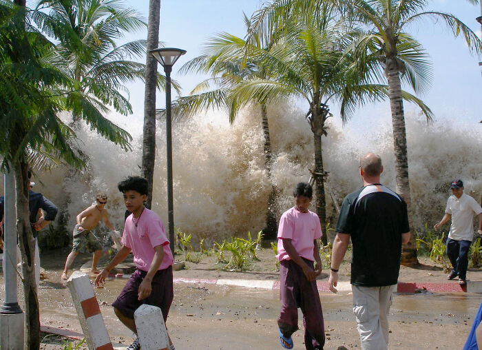 62 People Share The Scariest Few Seconds Of Their Lives, And Explain How They Survived