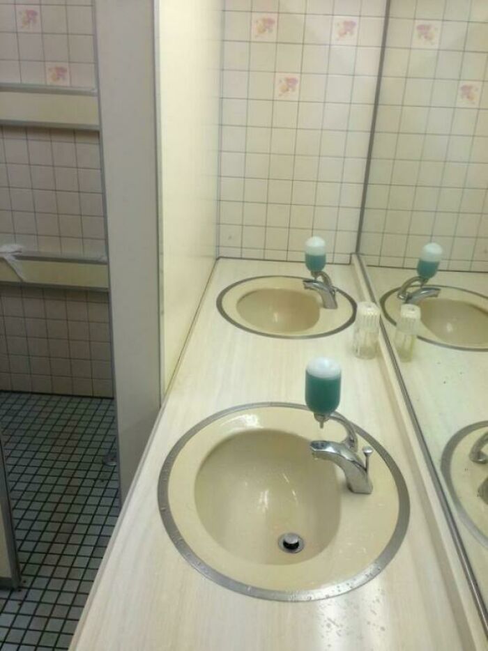 127 Hilariously Bad Designs That Somehow Got Approved By Someone With Eyes (New Pics) 127 Hilariously Bad Designs That Somehow Got Approved By Someone With Eyes (New Pics)