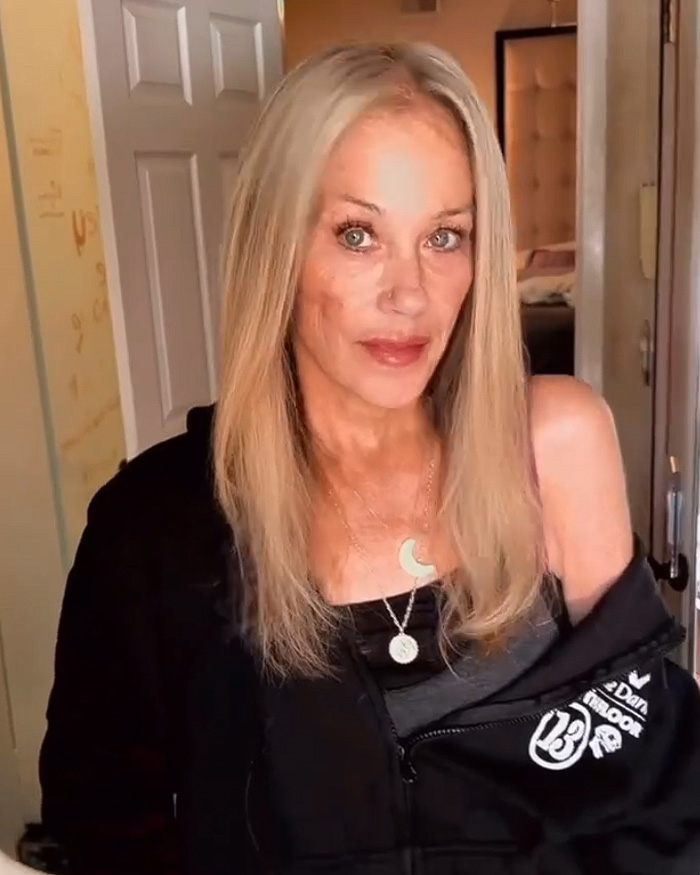 Christina Applegate Breaks Down In Tears As She Reveals She Doesn’t Actually Have MS