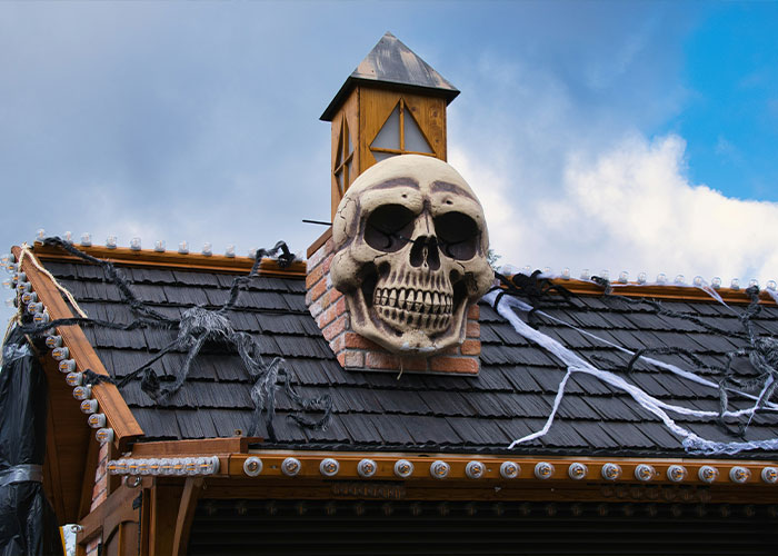 Christian Man Has Bizarre Meltdown After Neighbor’s Halloween Decoration Scares Toddler