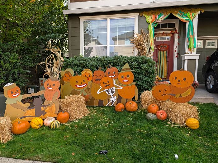 57 Times People Were So Proud Of Their Outdoor Halloween Decorations They Needed To Boast Online 57 Times People Were So Proud Of Their Outdoor Halloween Decorations They Needed To Boast Online