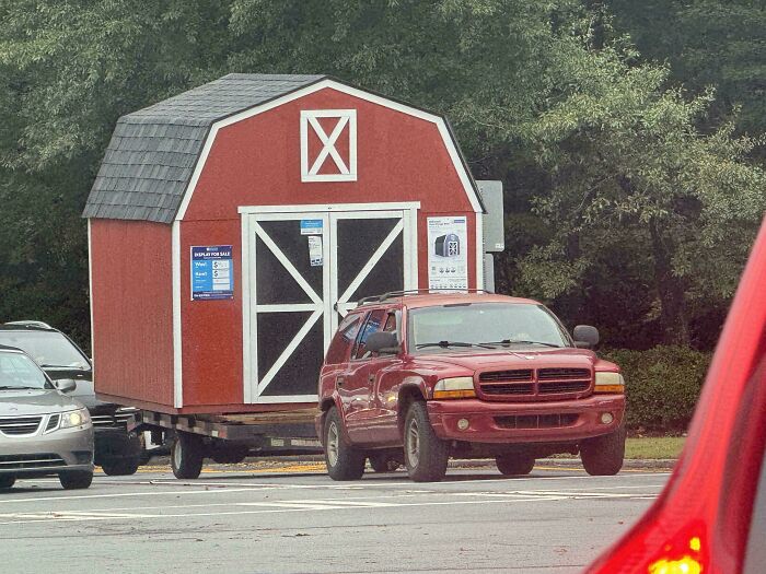 “No Words To Describe This One”: 88 Hilarious Examples Of Towing Gone Wrong “No Words To Describe This One”: 88 Hilarious Examples Of Towing Gone Wrong