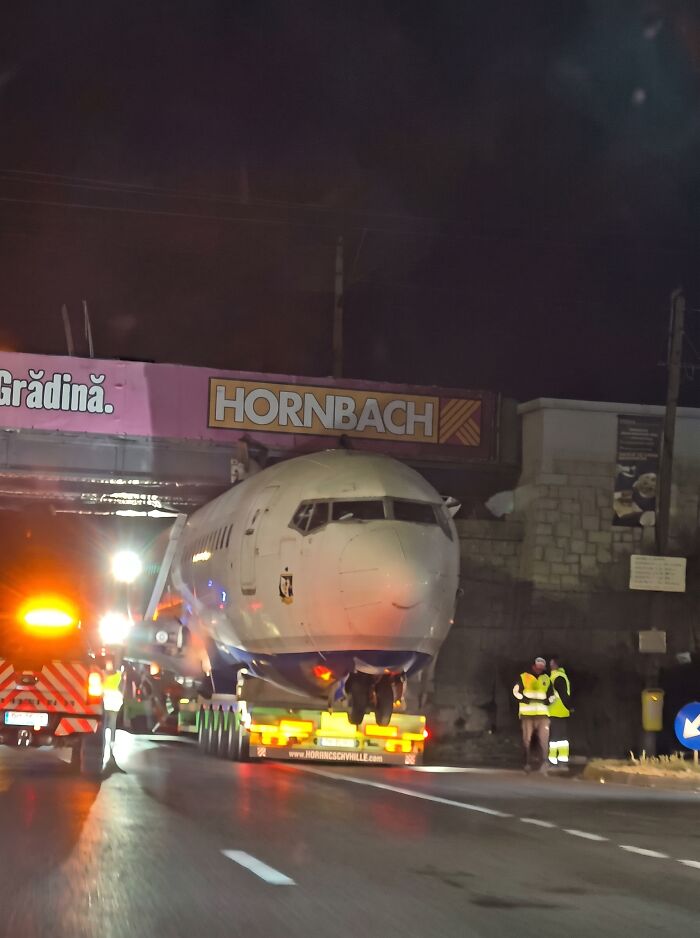 “No Words To Describe This One”: 88 Hilarious Examples Of Towing Gone Wrong “No Words To Describe This One”: 88 Hilarious Examples Of Towing Gone Wrong