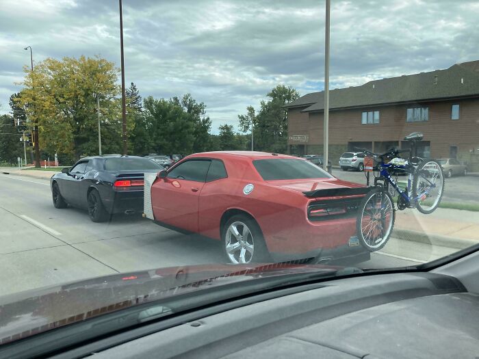 “No Words To Describe This One”: 88 Hilarious Examples Of Towing Gone Wrong “No Words To Describe This One”: 88 Hilarious Examples Of Towing Gone Wrong