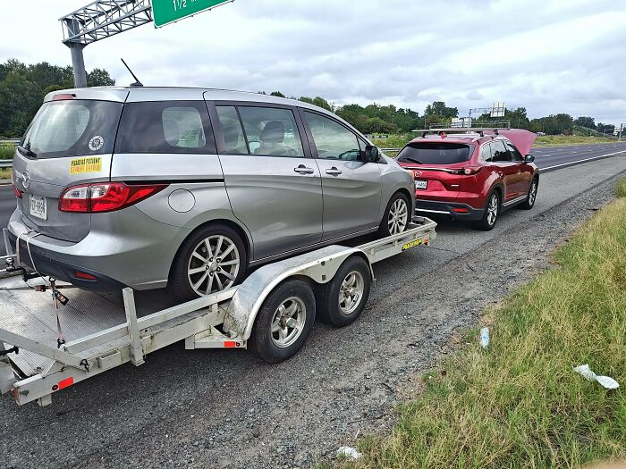 “No Words To Describe This One”: 88 Hilarious Examples Of Towing Gone Wrong “No Words To Describe This One”: 88 Hilarious Examples Of Towing Gone Wrong