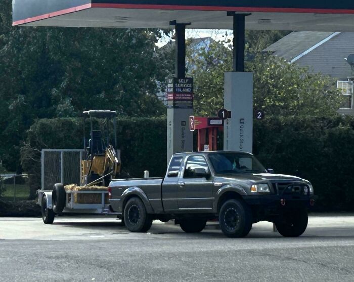 “No Words To Describe This One”: 88 Hilarious Examples Of Towing Gone Wrong “No Words To Describe This One”: 88 Hilarious Examples Of Towing Gone Wrong