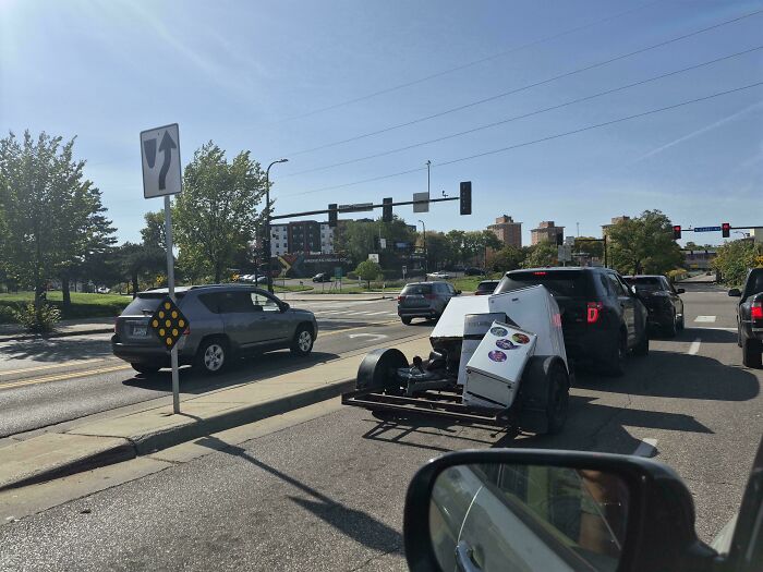 “No Words To Describe This One”: 88 Hilarious Examples Of Towing Gone Wrong “No Words To Describe This One”: 88 Hilarious Examples Of Towing Gone Wrong